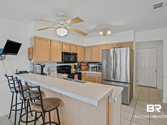 3rd image of 19885 Boulder Ln