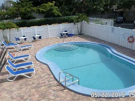 5th image of 11750 NE 16th Ave #404
