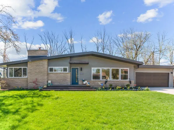 2125 West Greenwood ROAD, Milwaukee, WI 53209