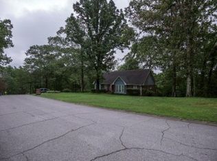 1715 Burning Tree Dr, Pelham, AL 35124