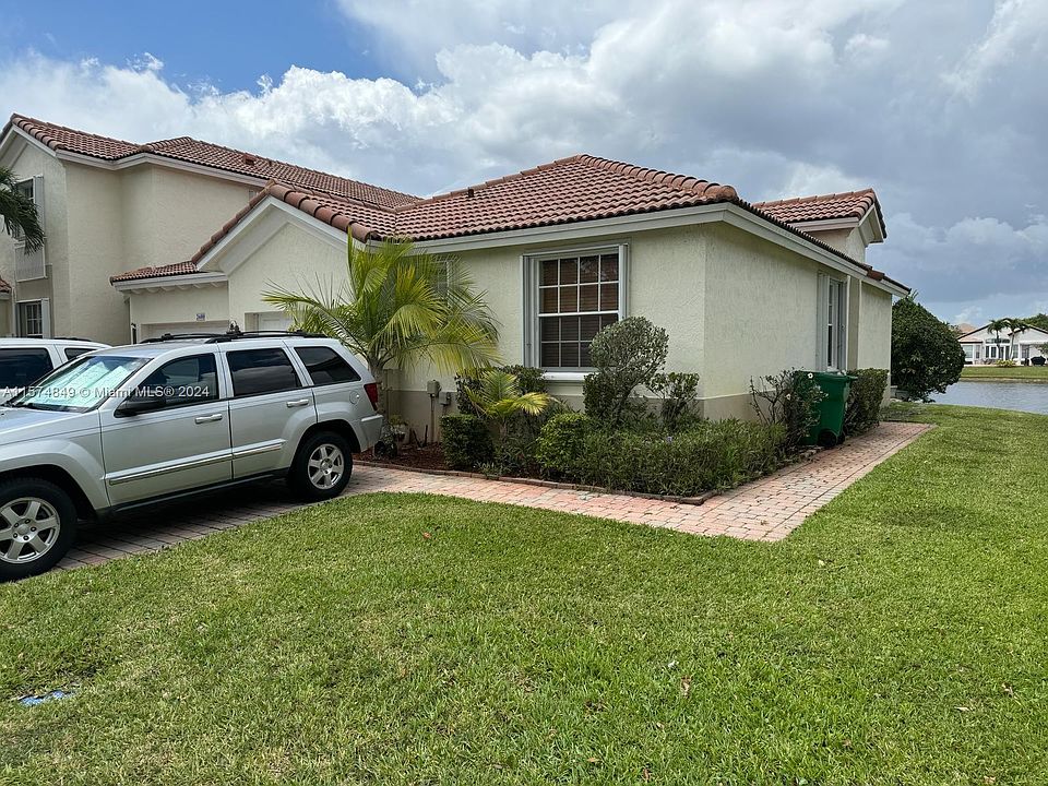 1st image of 2590 SW 189th Ave #2590