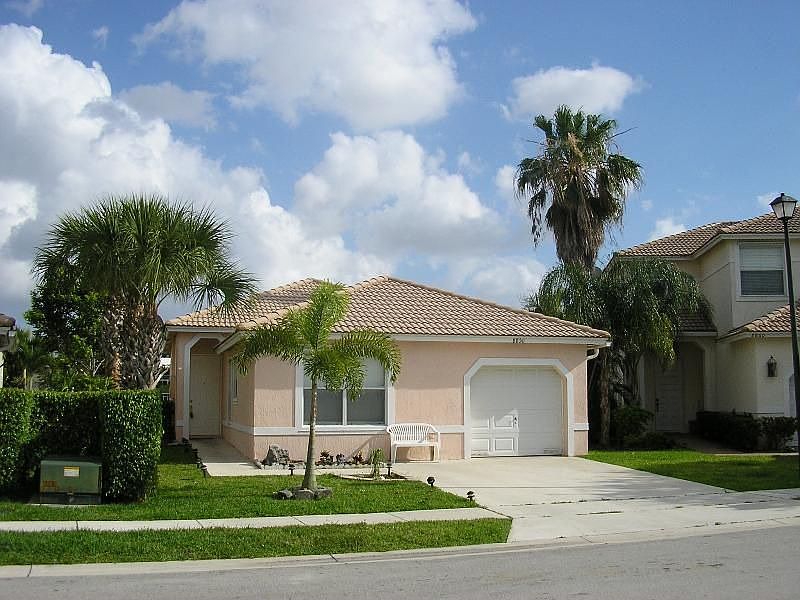 1st image of 8850 NW 39th Ct