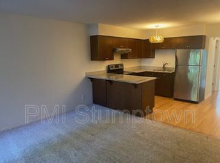 2028 NE Clackamas St, Portland, OR 97232