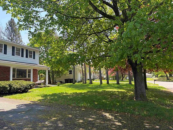 3rd image of 7 Haggerty Rd