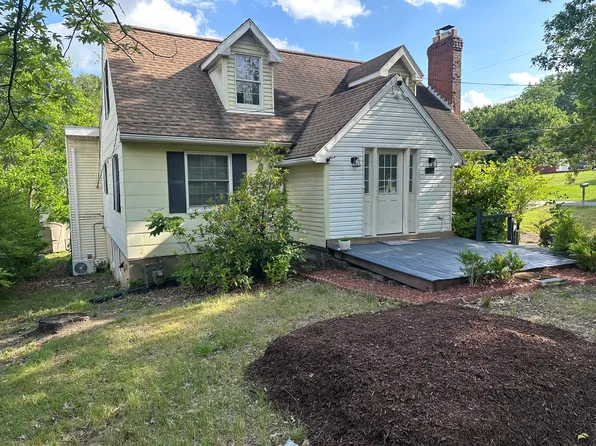 1000 Logan Rd, Bethel Park, PA 15102