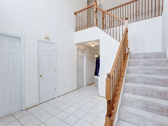 3rd image of 714 Rocky Fountain Dr