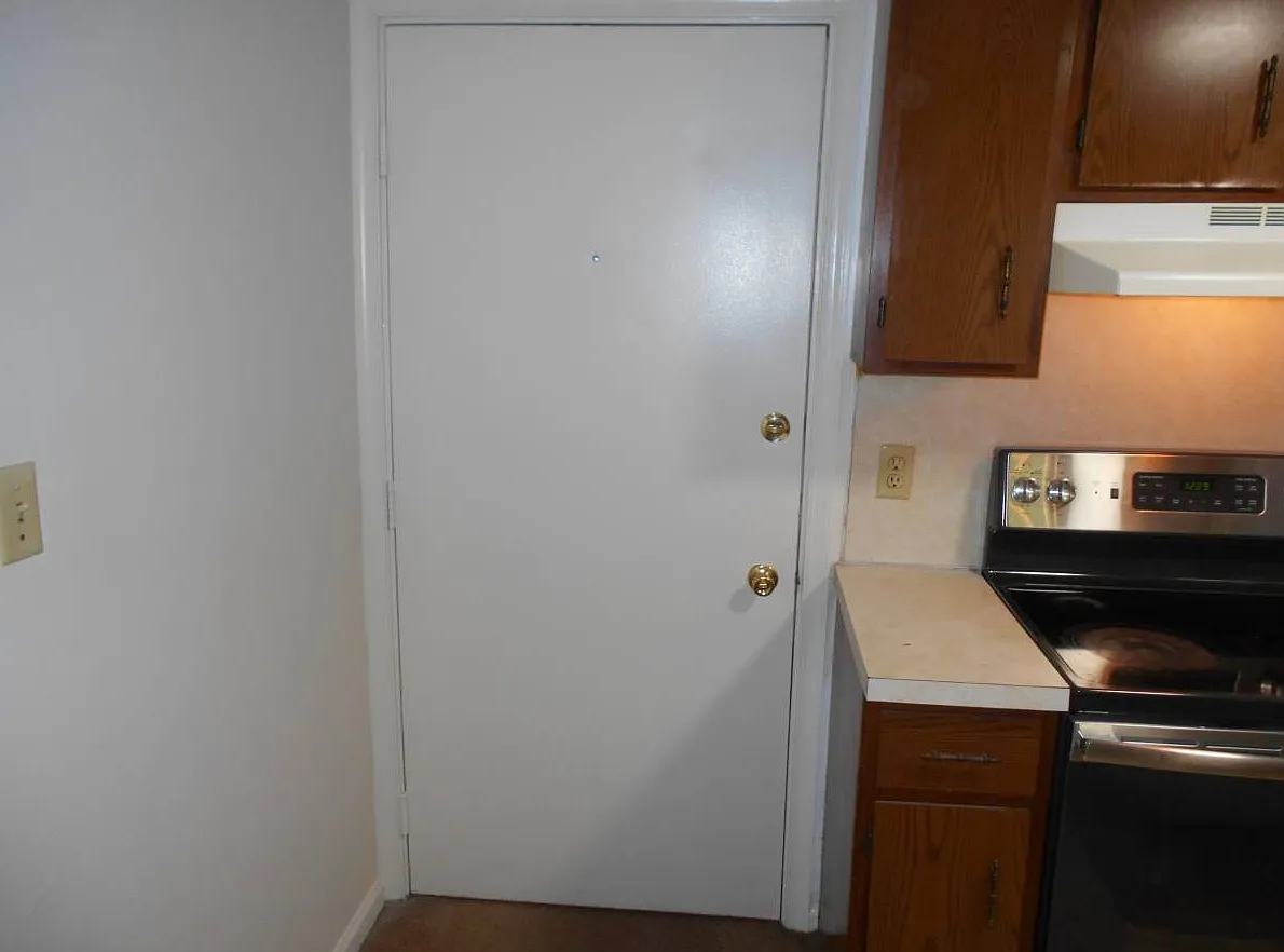 Turner Street Apartments — Photo 3