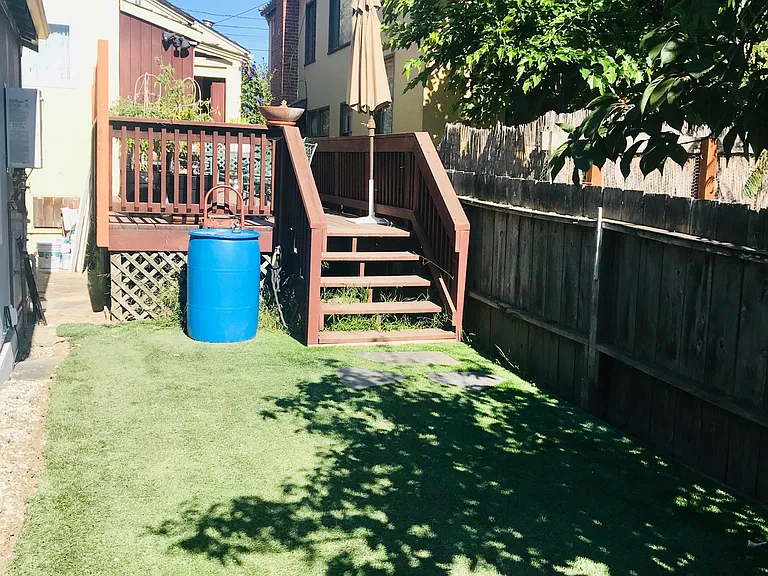 834 Ramona Ave — Photo 12