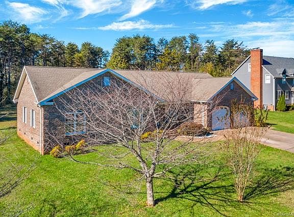 4th image of 129 Knollwood Dr