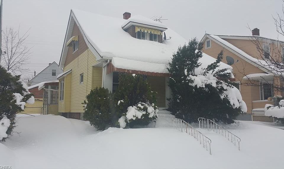1st image of 3597 E 142nd St