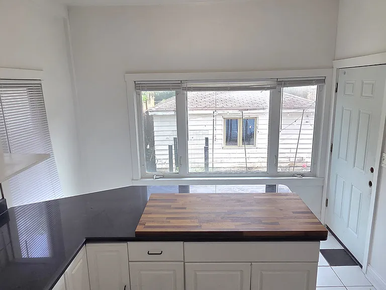 Kitchen 4