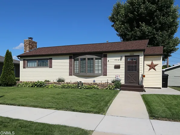1510 9th Ave W, Williston, ND 58801