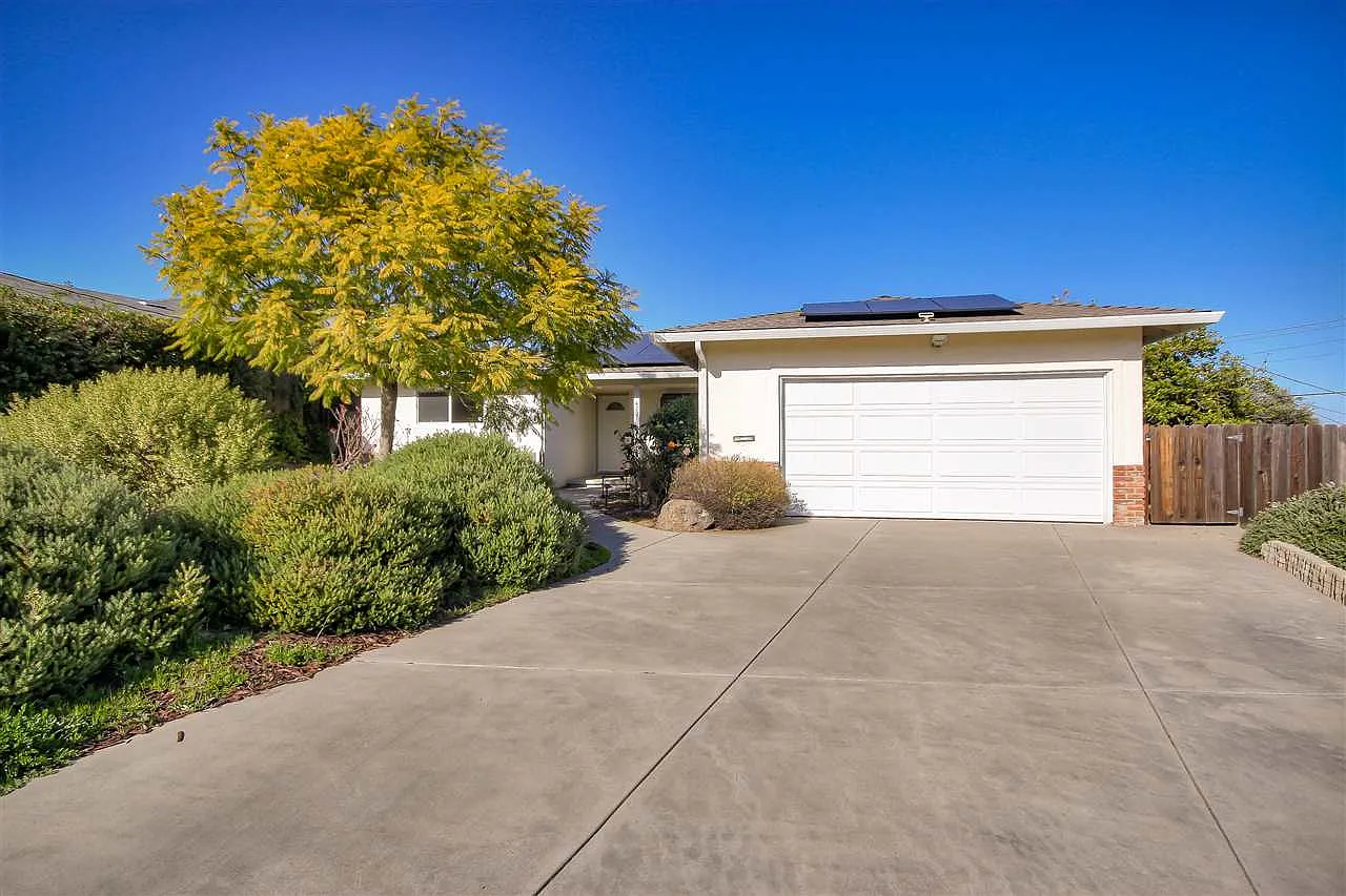 4297 Ridge Dr photo 1