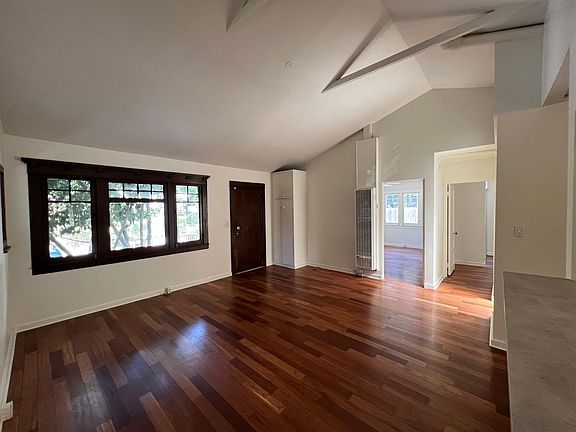 5th image of 2532 Glen Green St