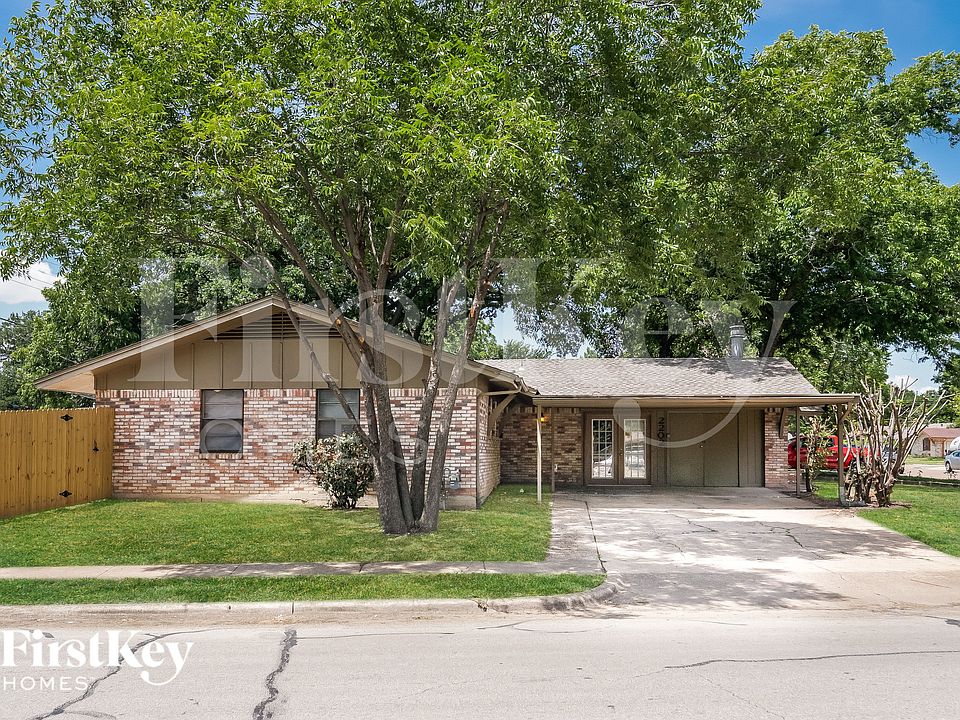 1st image of 2202 Fairfax Dr