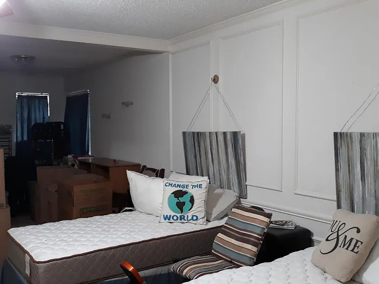 1807 Evergreen Ct — Photo 2