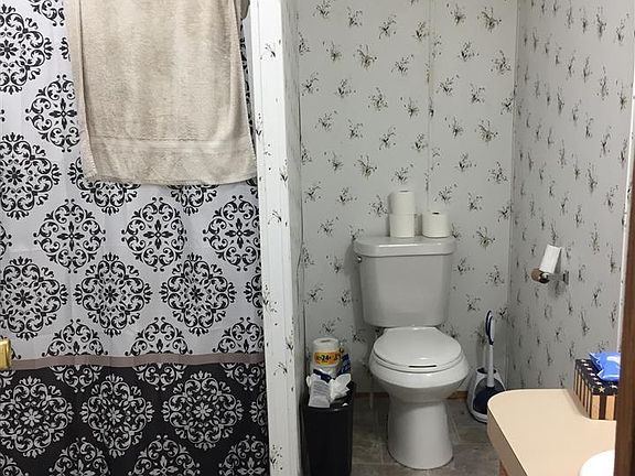 4th image of 119 Charlies Pl