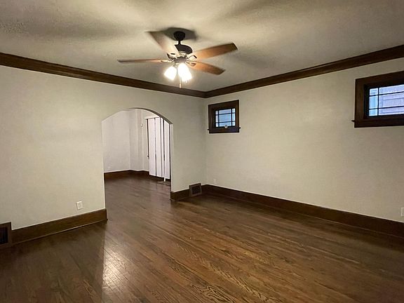 4th image of 4830 Baring Ave