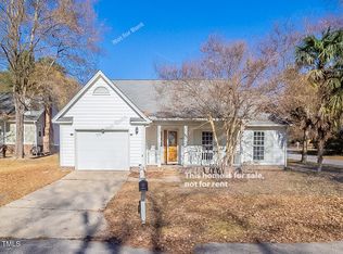 2800 Fernhurst Ct, Raleigh, NC 27604