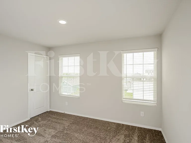 6441 Cotton Rdg — Photo 12