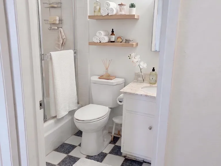 1533 Hi Point St #206 — Photo 8