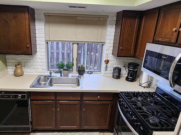 5th image of 5078 Stellhorn Rd