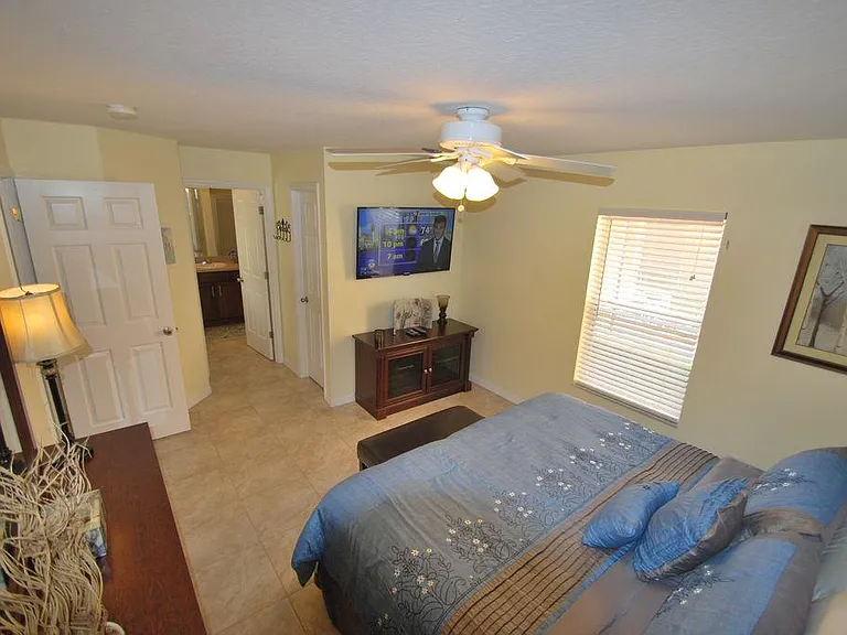 217 Robin Rd — Photo 9