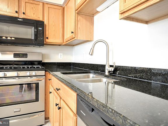 5th image of 4538 Papillion Ct