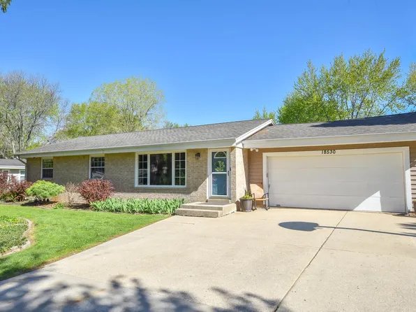 18530 Arden AVENUE, Brookfield, WI 53045