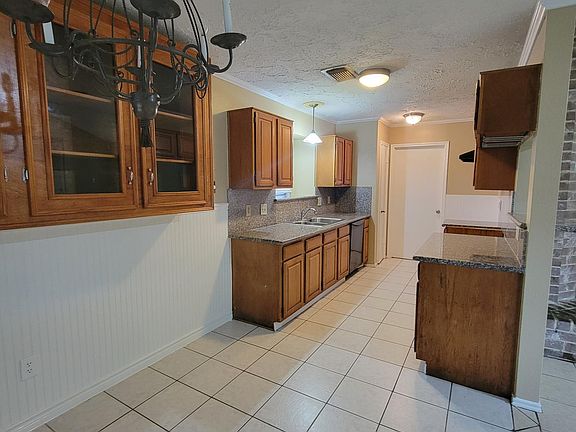 5th image of 1739 Jo Ann Ln