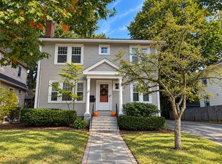 120 Oxford Rd #2, Newton, MA 02459