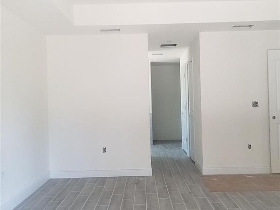 2nd image of 2713 17th St W Unit 5
