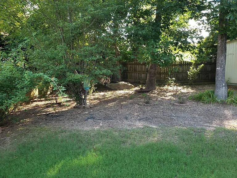 961 Wisteria View Ct — Photo 32
