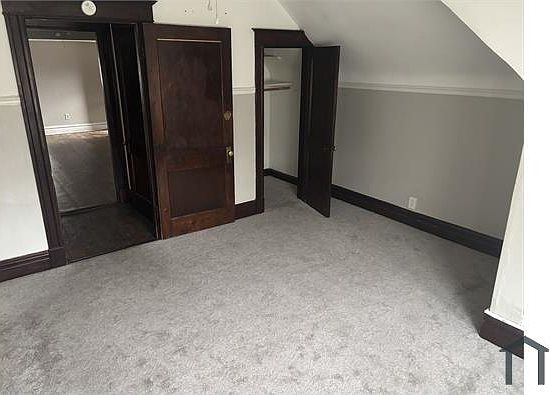 3rd image of 4431 Ashland Ave #2F
