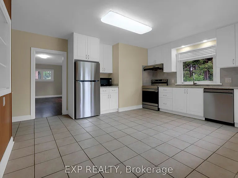 5373 Aurora Rd — Photo 3