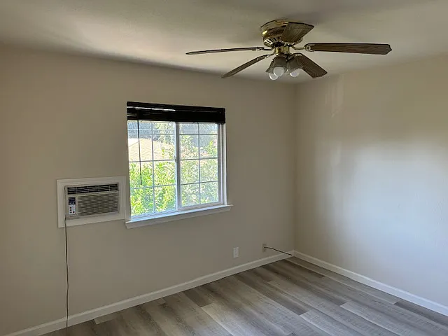 2080 Marlboro Ct #12 — Photo 5