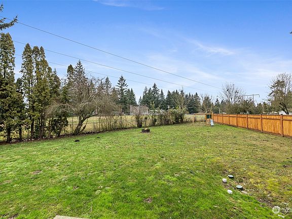 4th image of 8940 Figberry Court SE