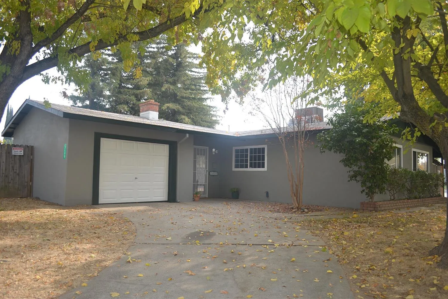 7400 Rollingwood Blvd photo 1
