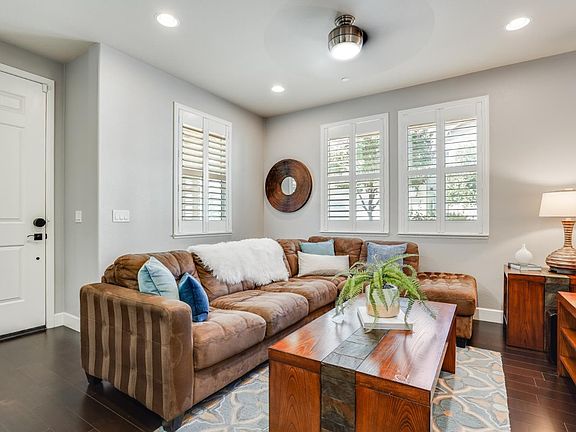 4th image of 16 Maravilla Ct
