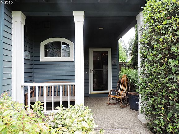 5th image of 1537 NE Glen Ellen Dr