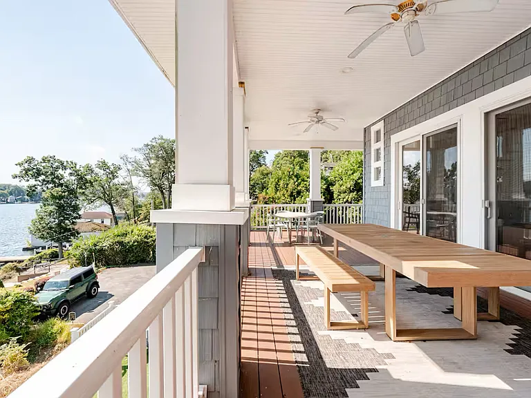 307 Lakeside Blvd — Photo 3