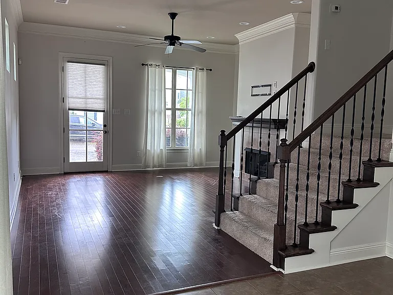 124 Gaunt Ln — Photo 4
