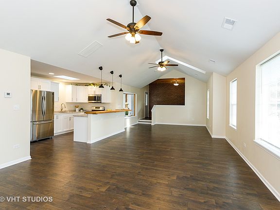 4th image of 909 Westshire Dr