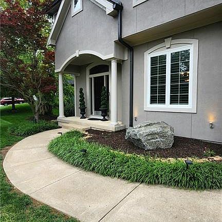 3rd image of 10202 River Hills Dr