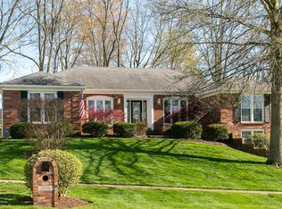 2112 Rudy Ln, Indian Hills, KY 40207