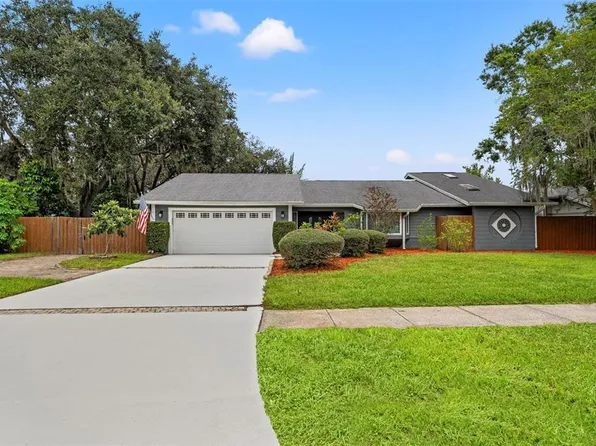 573 Whispering Lakes Blvd, Tarpon Springs, FL 34688