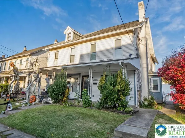 1019 Howertown Rd N, Catasauqua, PA 18032