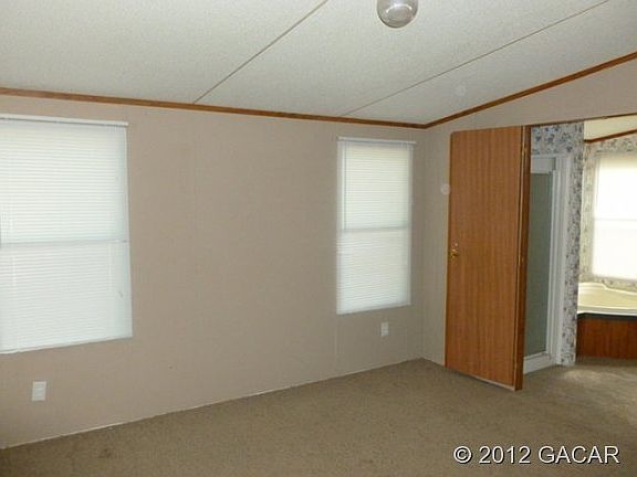 4th image of 3222 NE 142nd Ln
