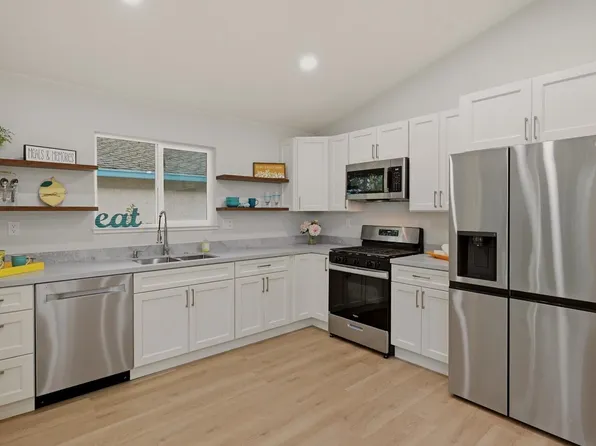 1045 Camellia Lane, Suisun City, CA 94585