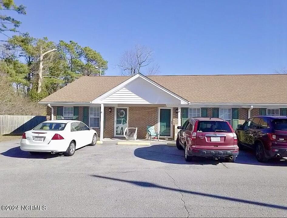 1st image of 2900 Myrtle Street #14